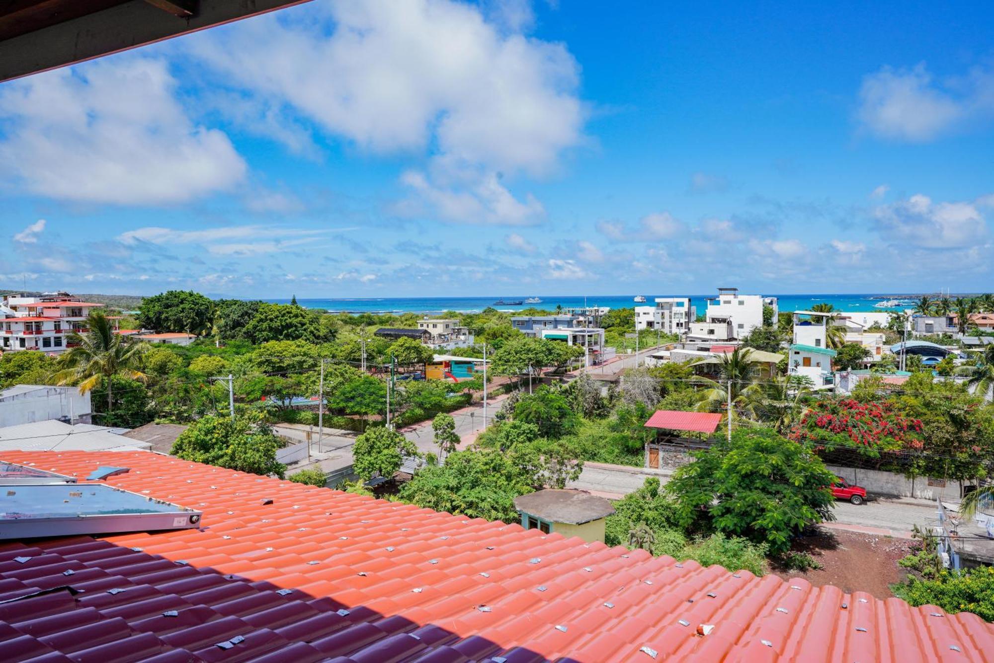 Galapagos Verde Azul Puerto Ayora  Luaran gambar